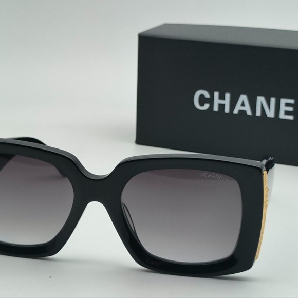 Chanel Rectangle Sunglasses - BRAND NEW WITH BOX AND CASE - RETAIL $575 - Picture 4 of 4